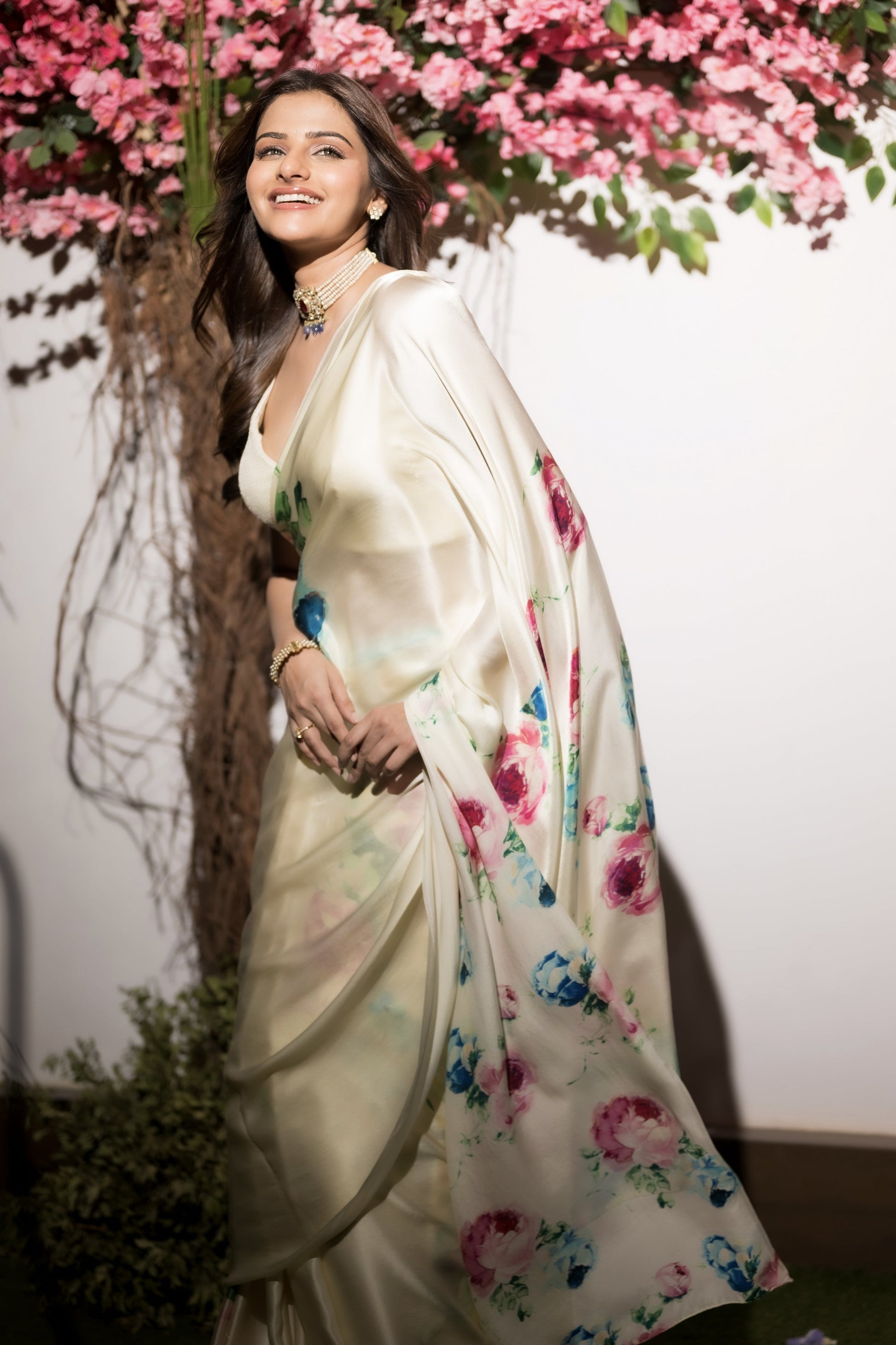 Buy Avantika Dassani Wore Shyla Satin Silk Saree | Premvastra | Premium Collection