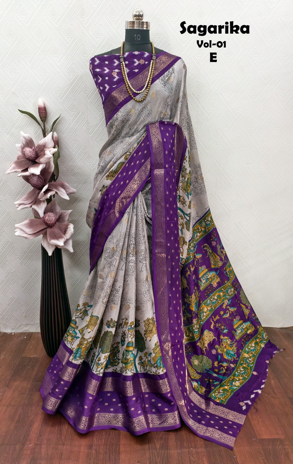 Dola Mash Mellow Green Silk Saree with Contrast Zari Jacquard Hamsa Border – Sanskriti Saree