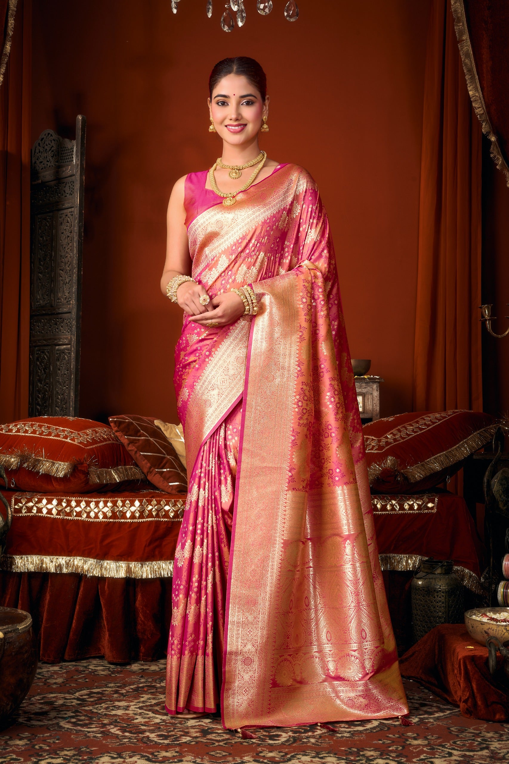 Jacquard Zari Weaving Soft Silk Saree