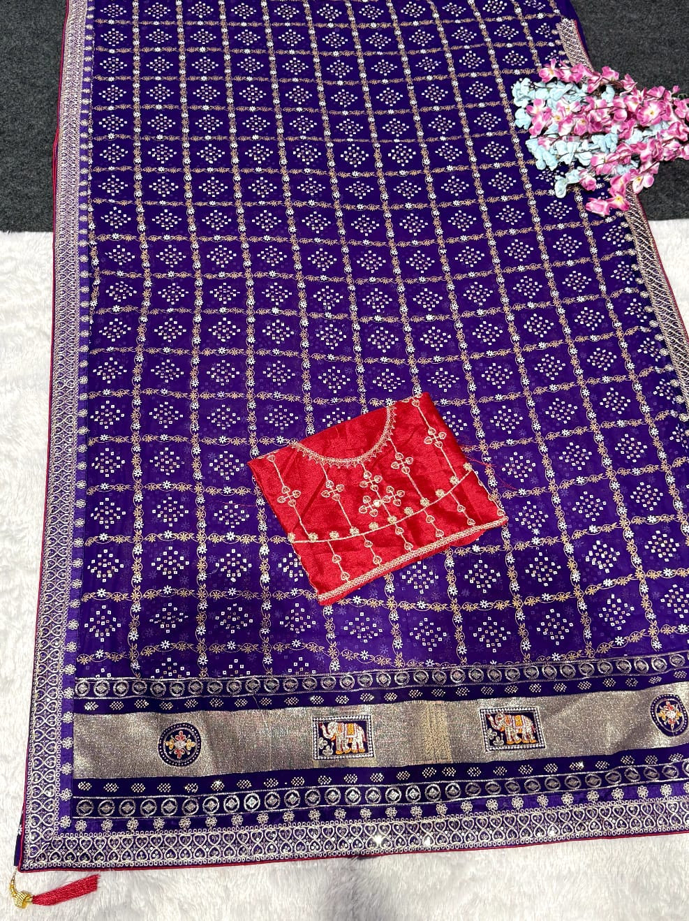 Bandhani Elephant Foil Print Georgette Saree