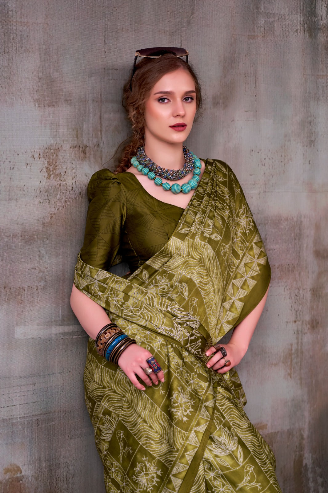 beautifully  Model Silkdigital print