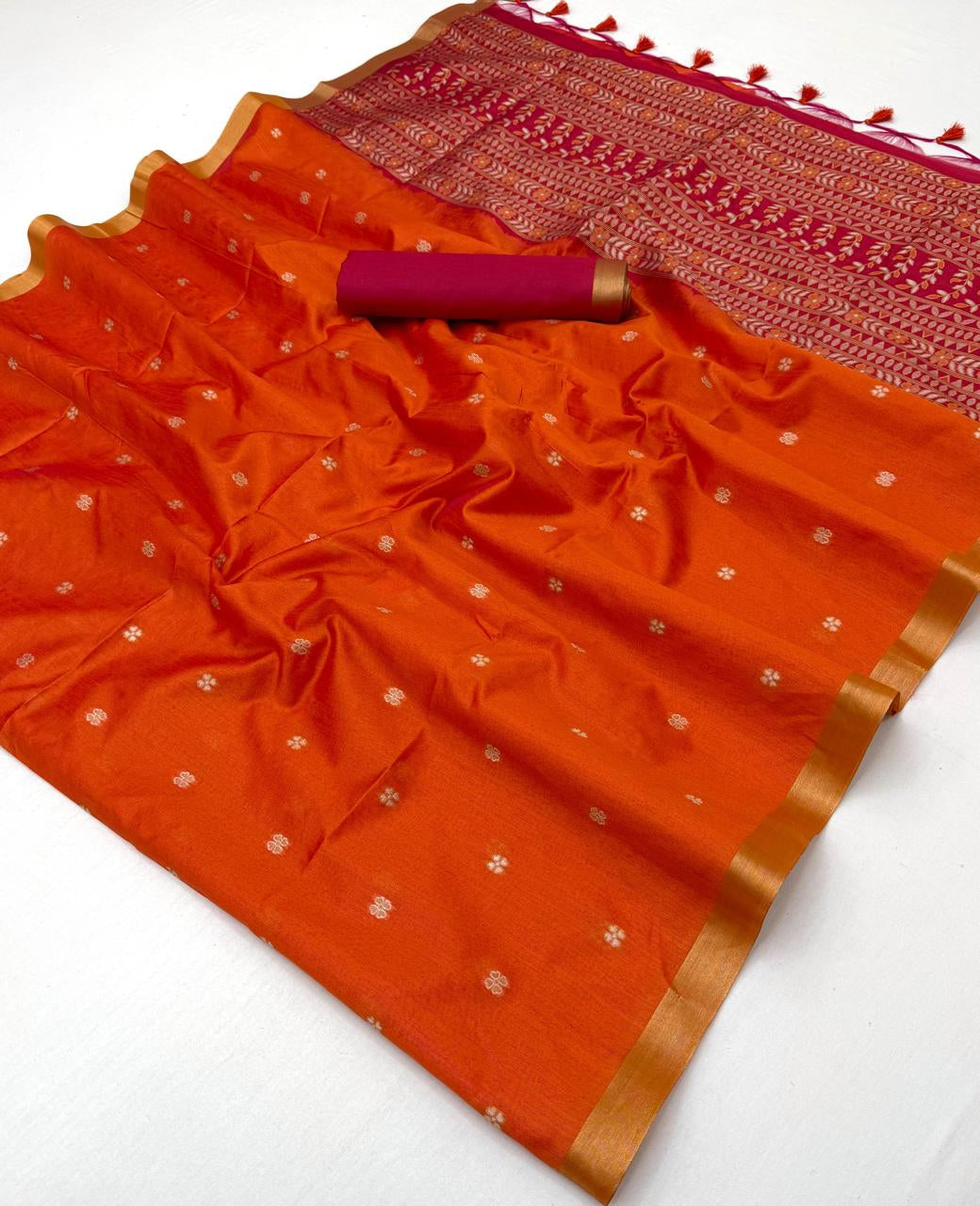 Kanoi Zardozi Rajtex Handloom Waving Silk Saree