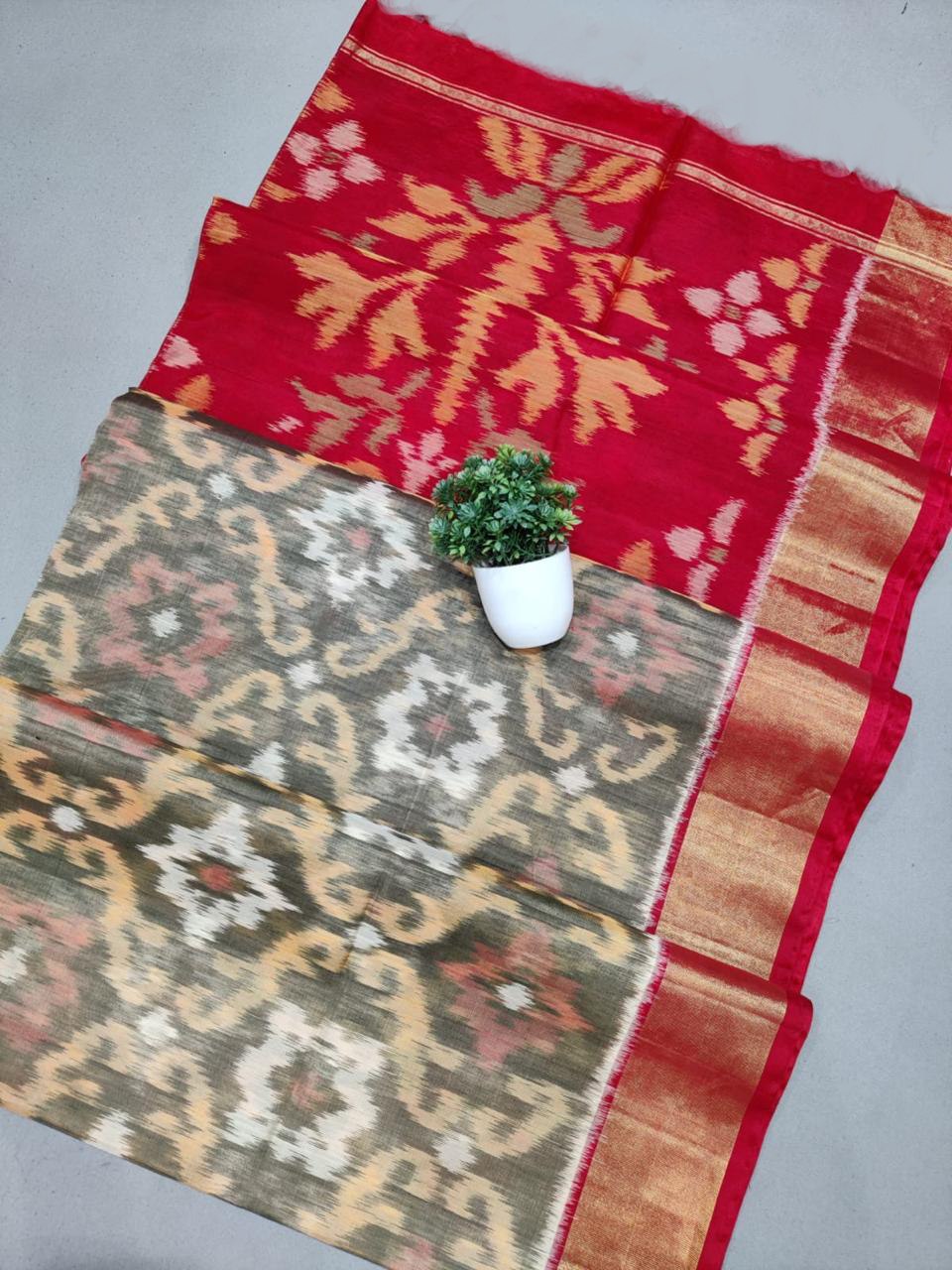 Heritage Look Silk Saree With Ikkat Pochampally Patterns | Premium Collection