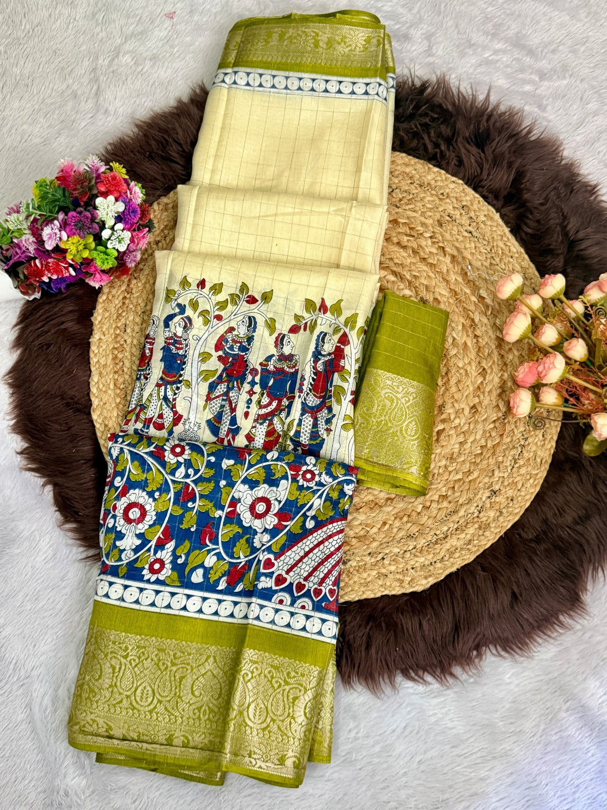 Soft Dola Silk Beautiful Checked Kamalkari Print