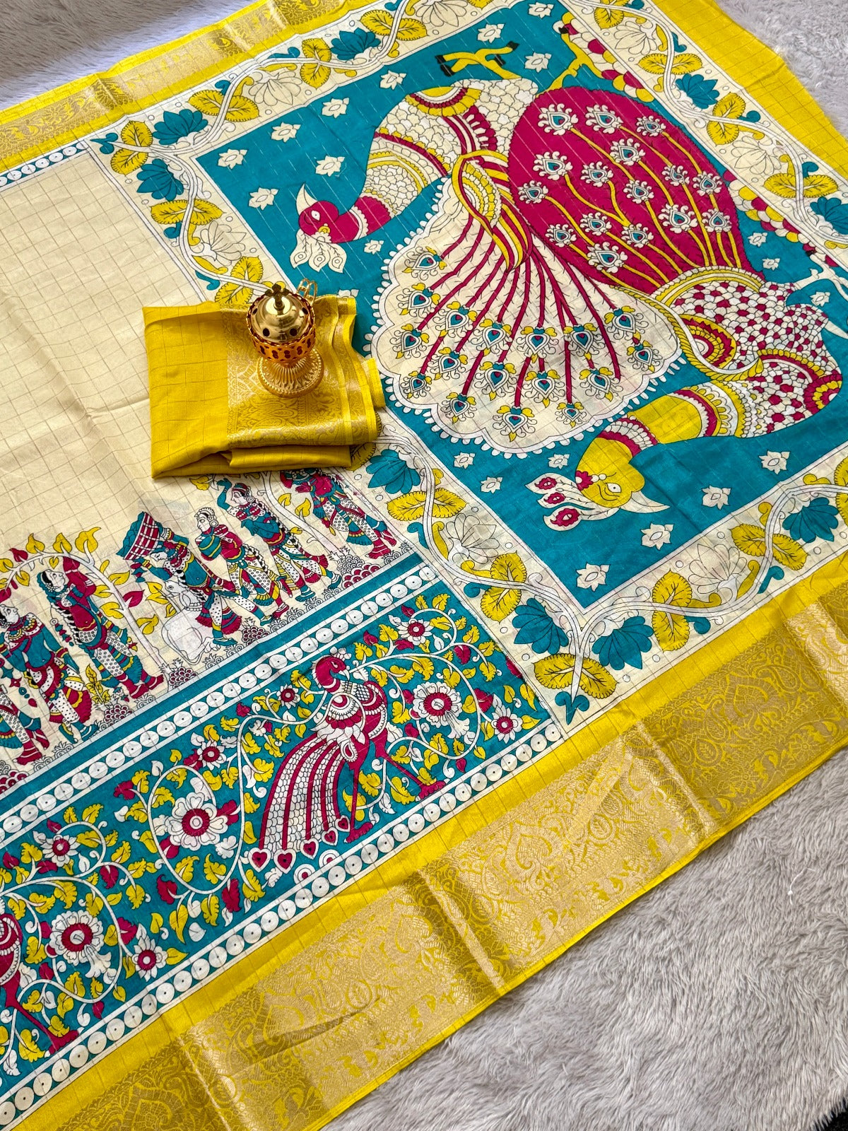 Soft Dola Silk Beautiful Checked Kamalkari Print