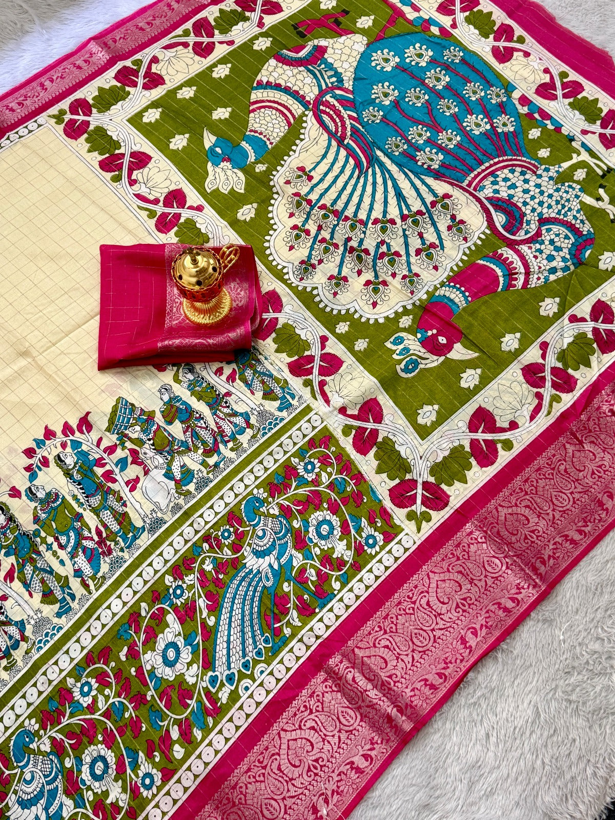 Soft Dola Silk Beautiful Checked Kamalkari Print