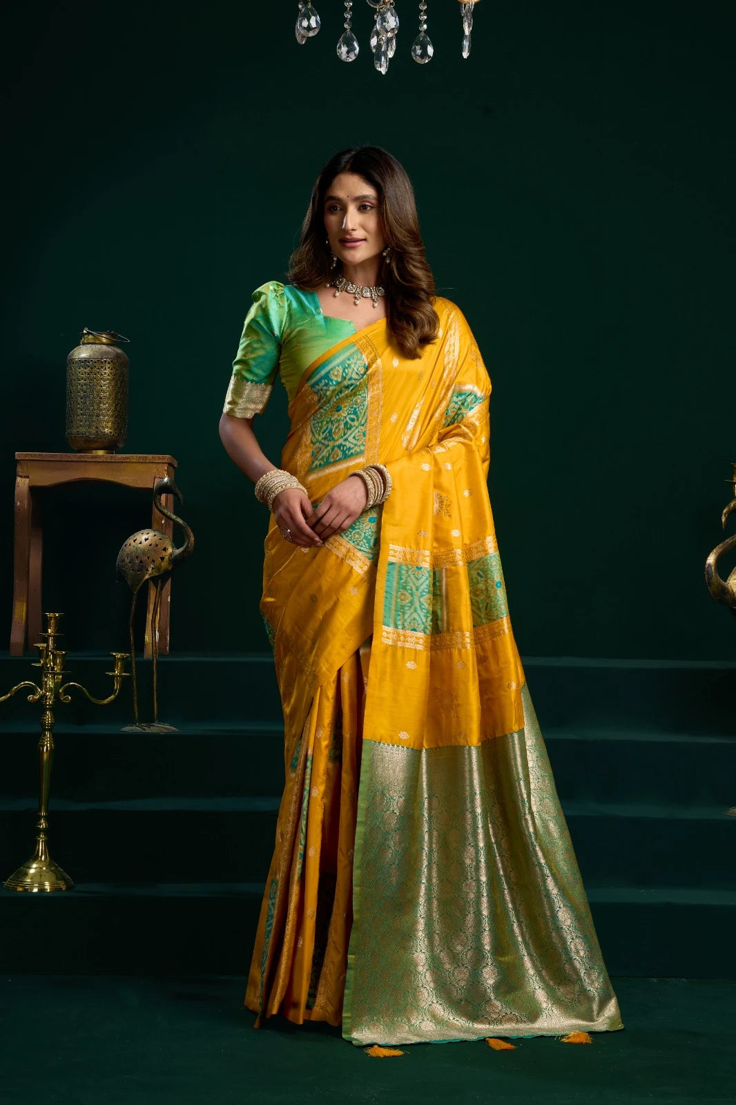 Swara Banarasi Soft Silk Zari Weaving Saree