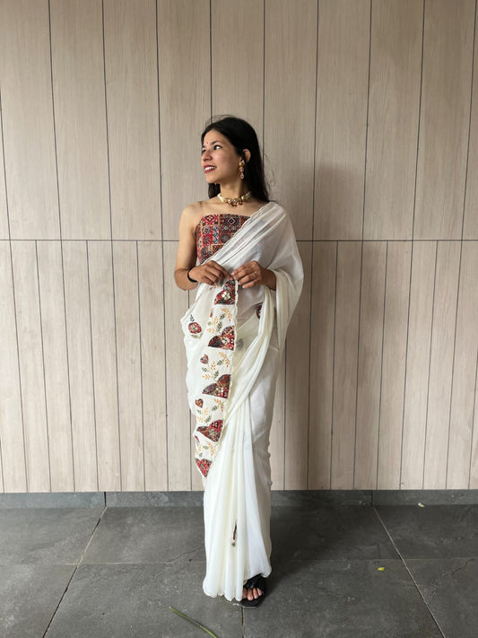 White Georgette Saree with Hand Work Peach Butta and Digital Print Blouse – Sanskriti Saree